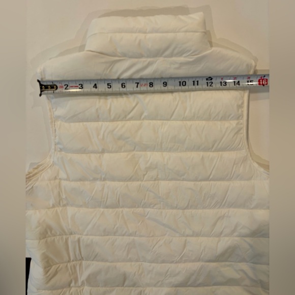 32 Degrees Tennis Custom LOVE White Sleeveless Puffer Vest Large Zipped Pockets - Picture 7 of 14